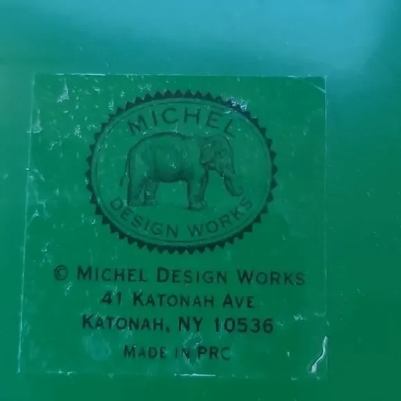 Green Metal Napkin Holder with a Lemon Pattern - Picture 7 of 8